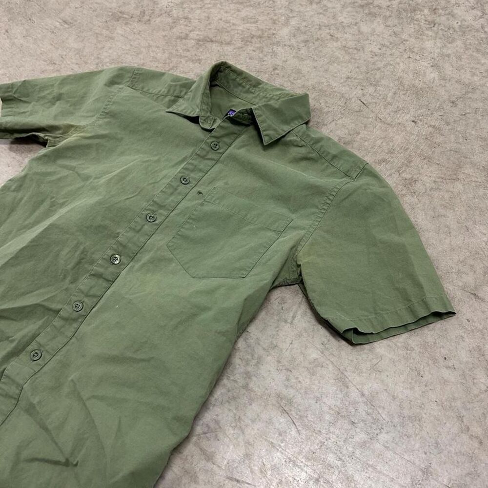 Patagonia Green and Khaki Shirt